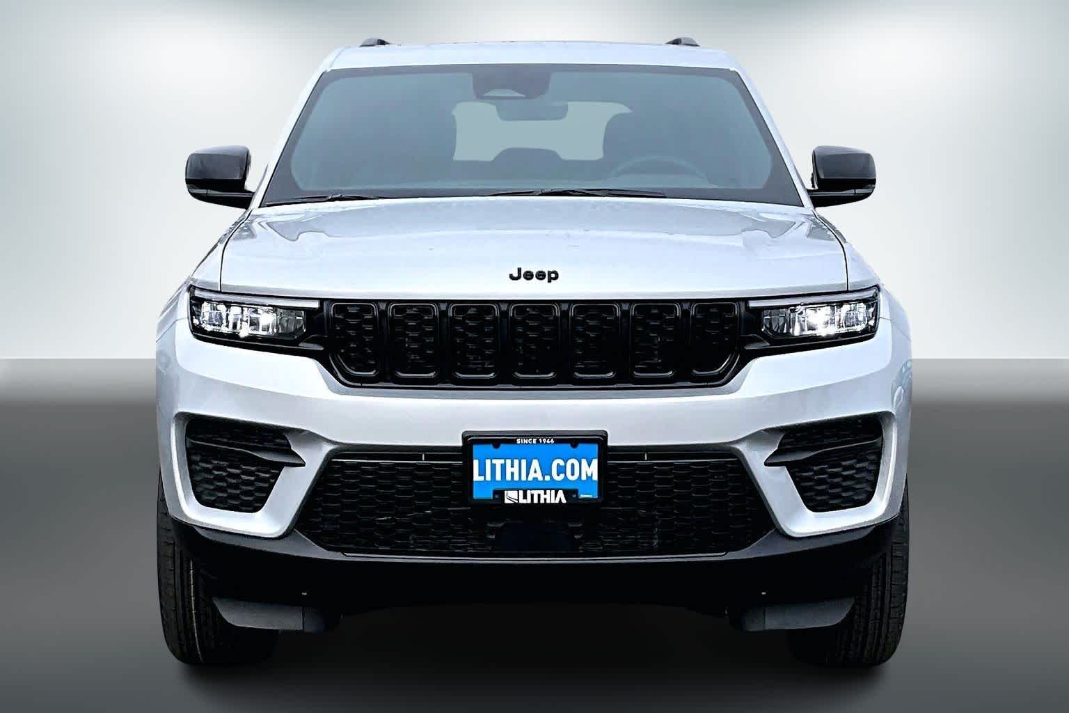 Thumbnail: 2025 Jeep Grand Cherokee - 6