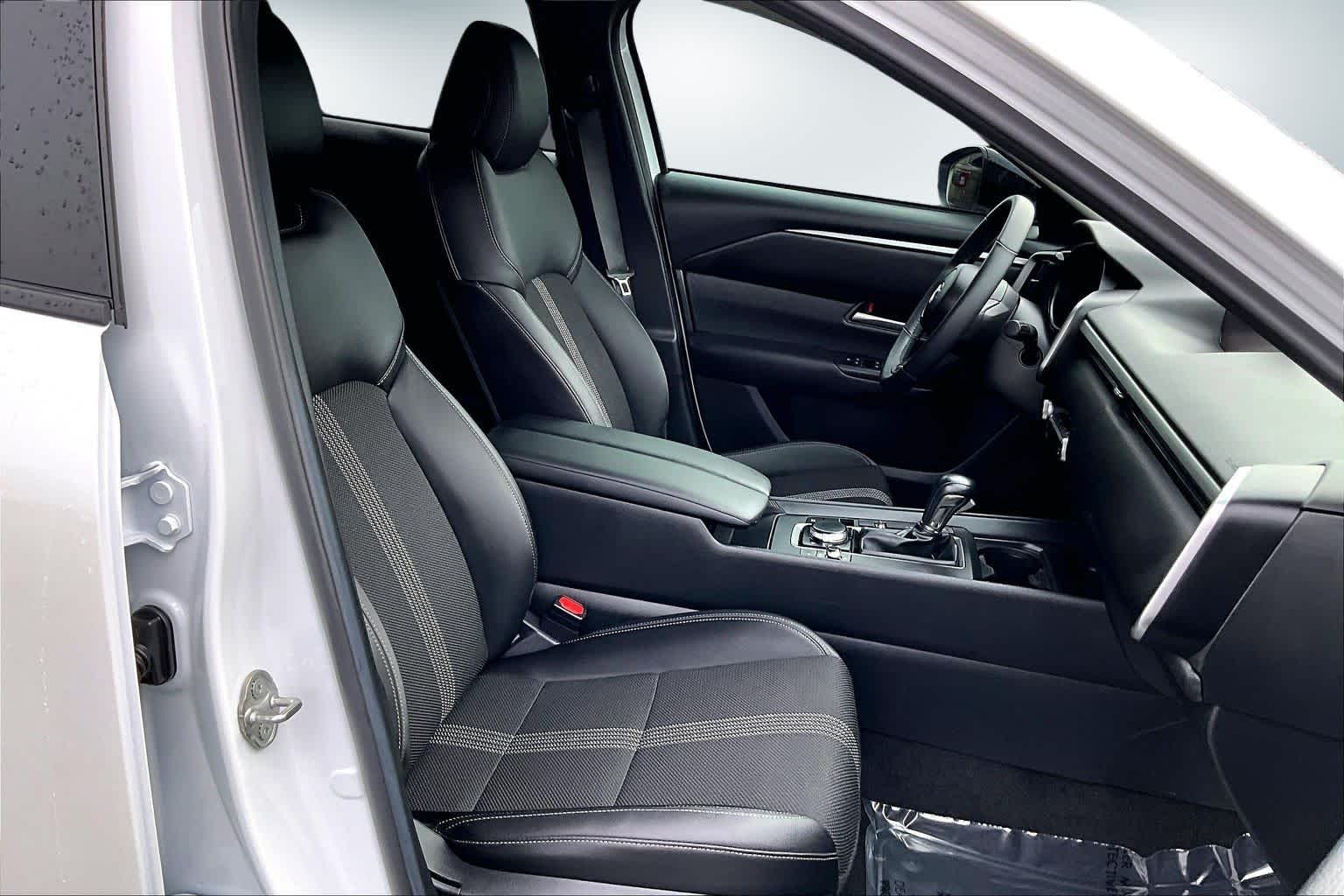 Thumbnail: 2025 Mazda CX-50 - 13