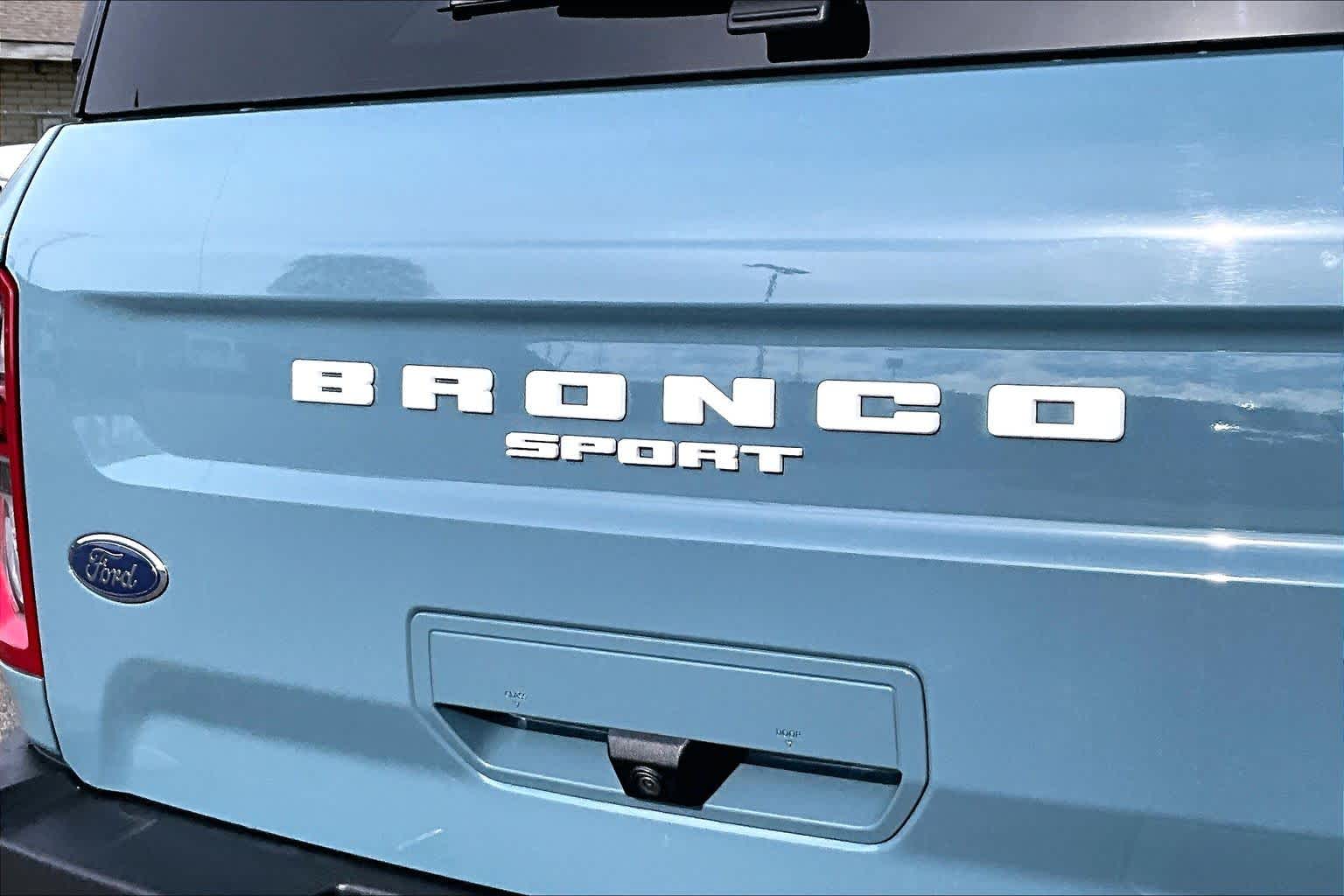 Thumbnail: 2023 Ford Bronco Sport - 6