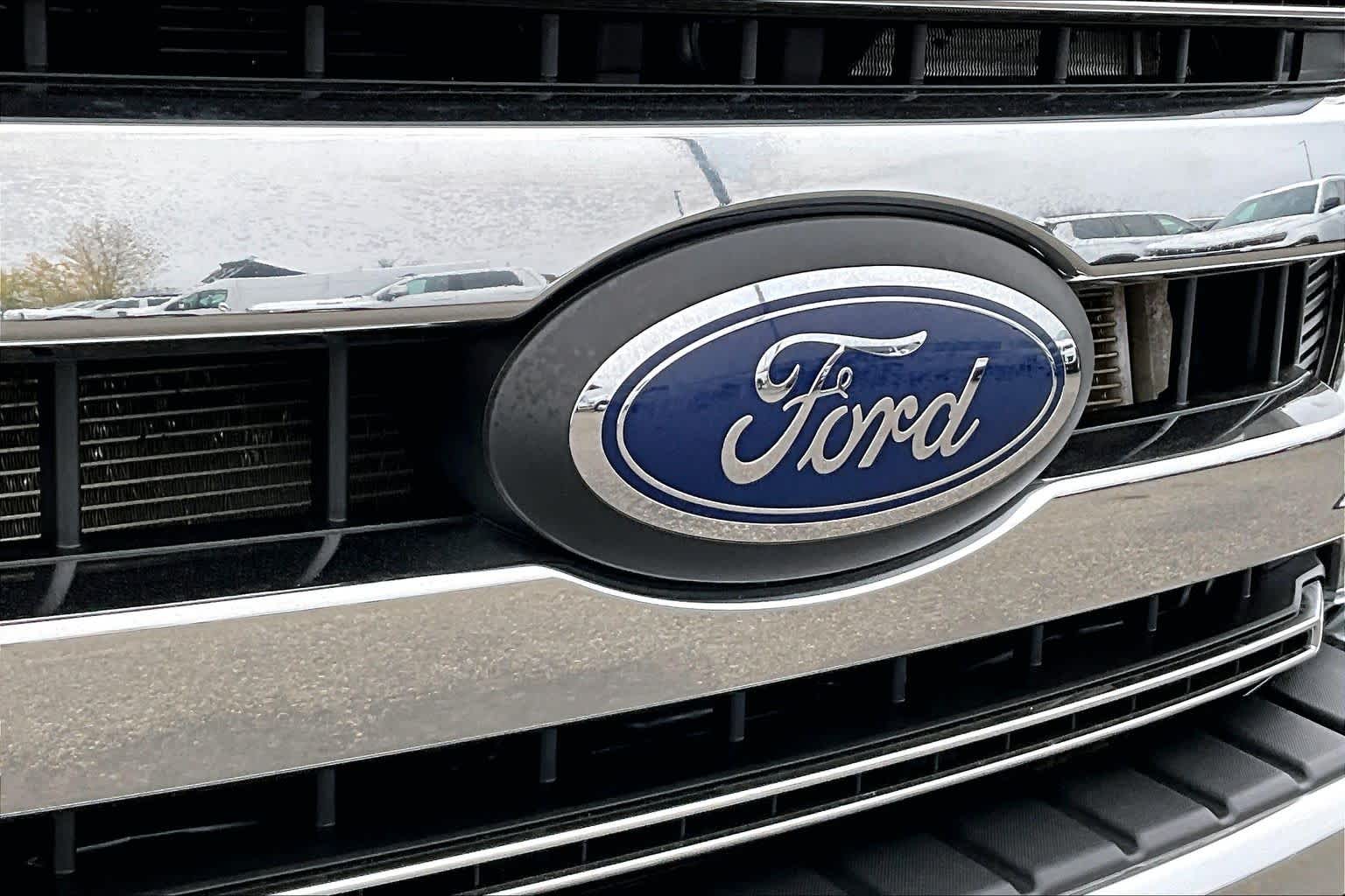 Thumbnail: 2022 Ford F-350 - 34