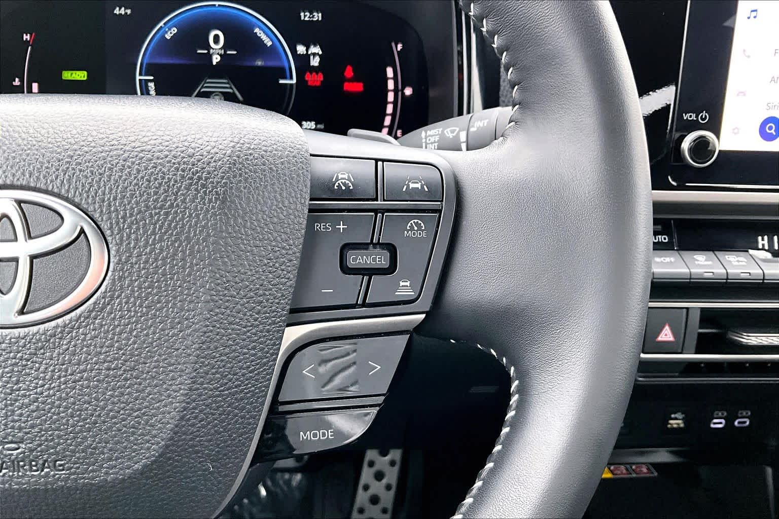 Thumbnail: 2025 Toyota Camry - 25