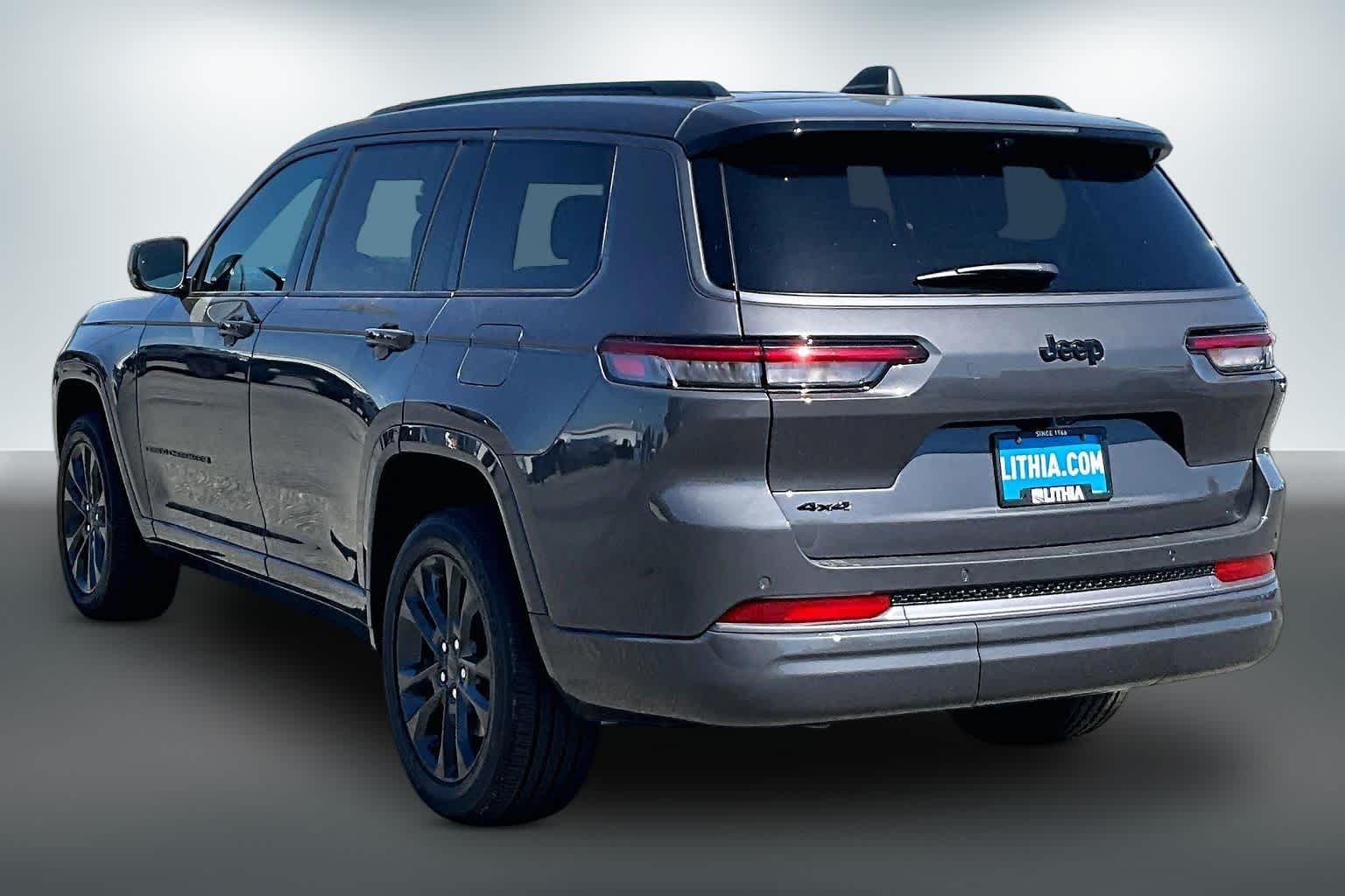 Thumbnail: 2026 Jeep Grand Cherokee - 4