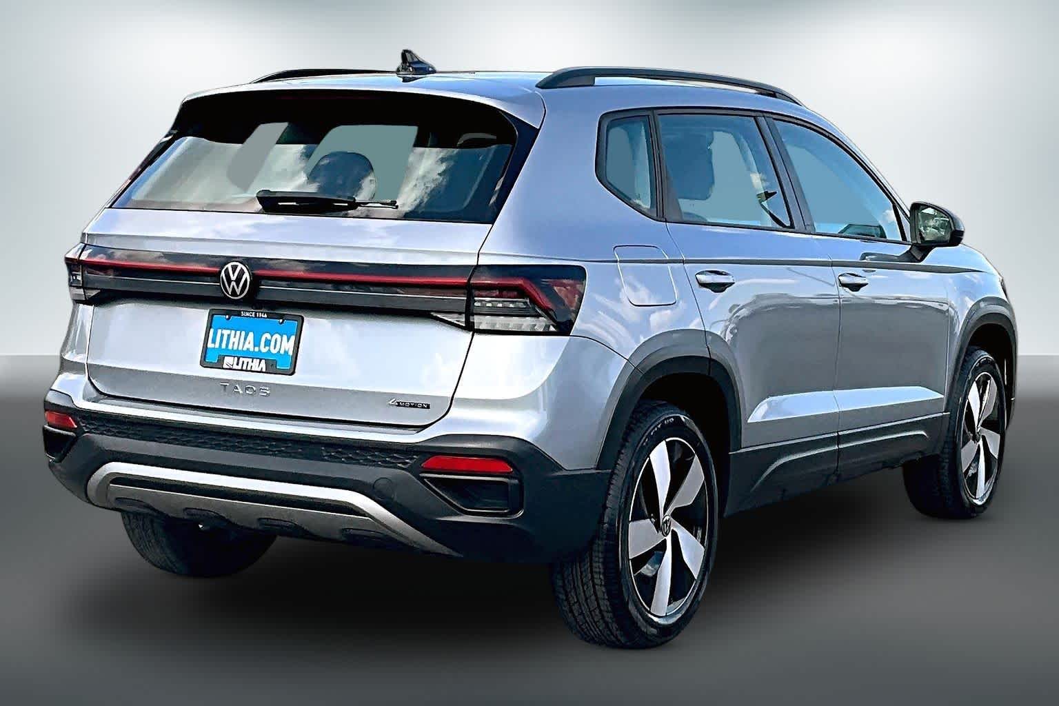 Thumbnail: 2025 Volkswagen Taos - 22