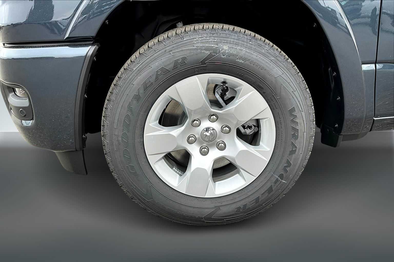 Thumbnail: 2026 RAM 1500 - 8