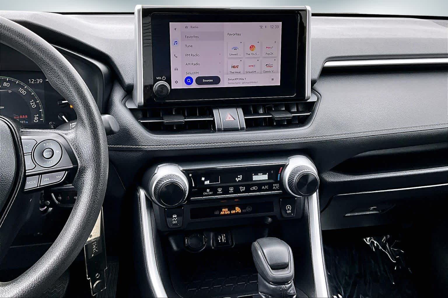 Thumbnail: 2024 Toyota RAV4 - 15