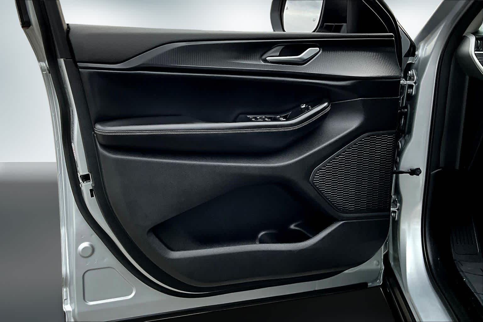 Thumbnail: 2023 Jeep Grand Cherokee - 27