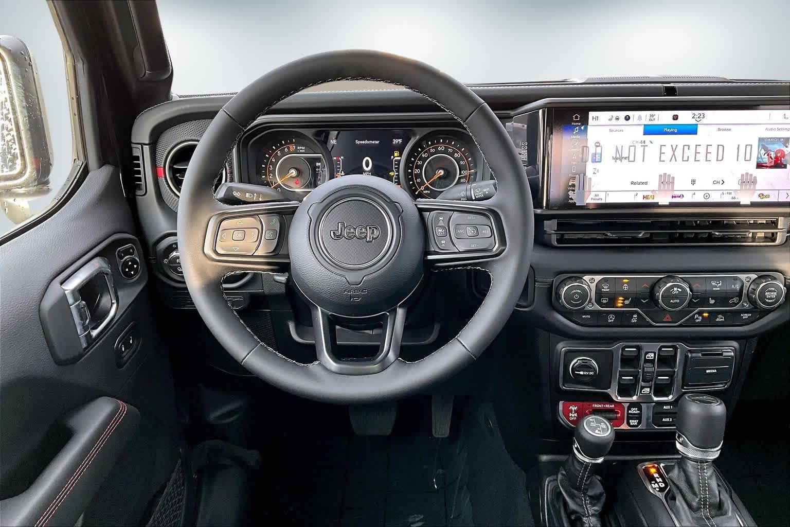 Thumbnail: 2026 Jeep Gladiator - 15