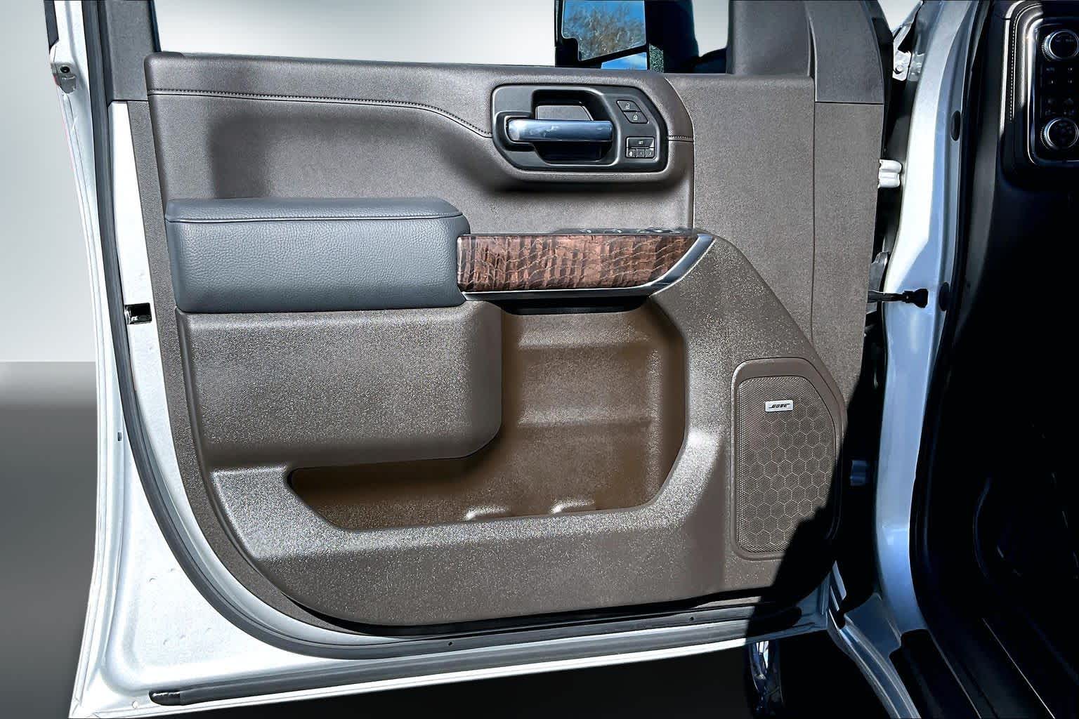 Thumbnail: 2020 GMC Sierra 3500 - 27