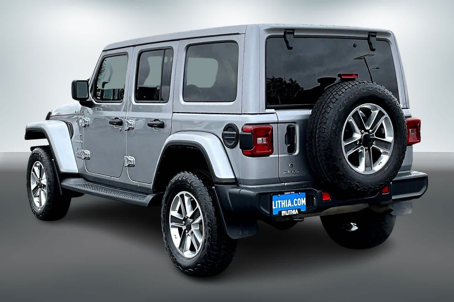Thumbnail: 2019 Jeep Wrangler - 4