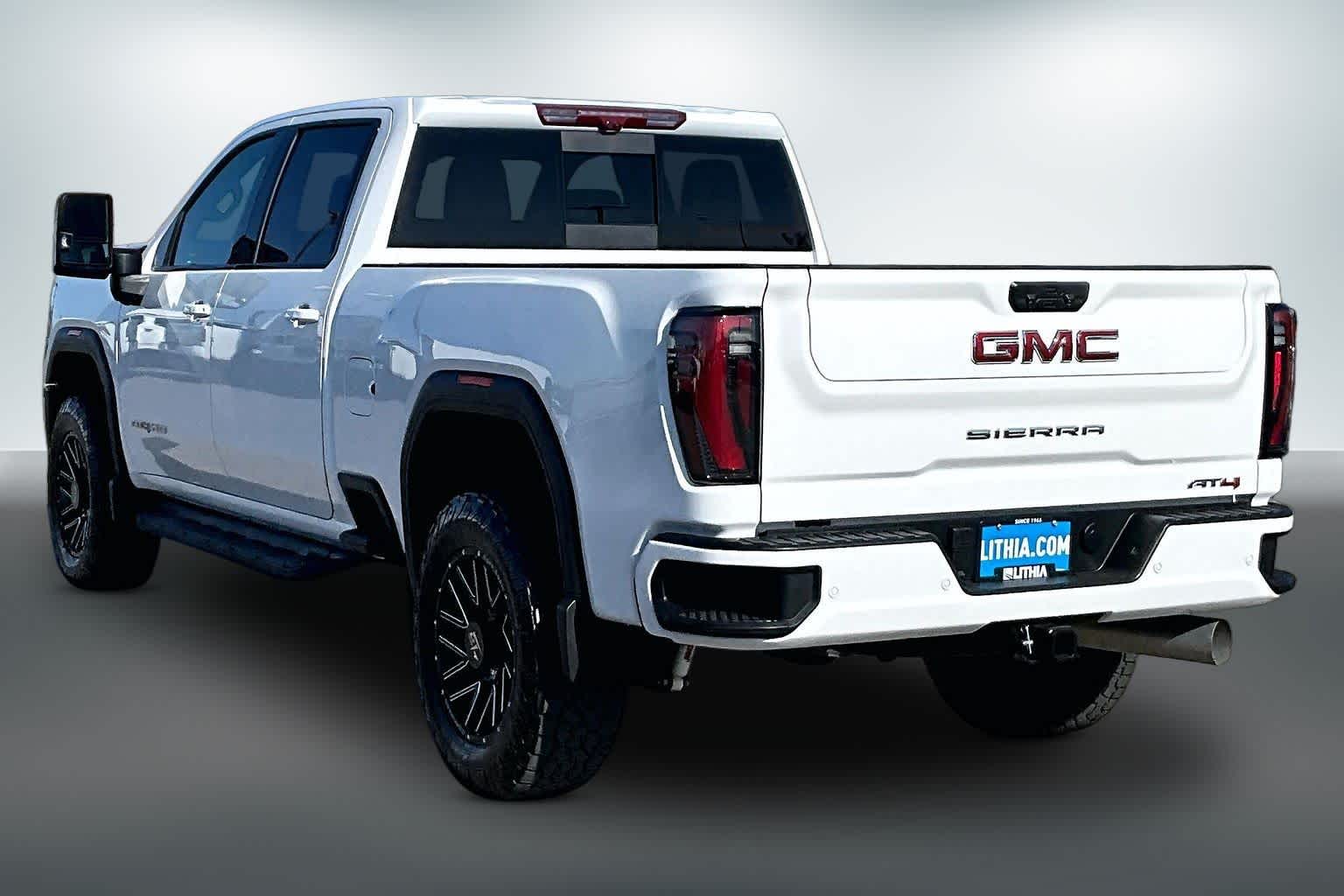 Thumbnail: 2025 GMC Sierra 3500 - 4