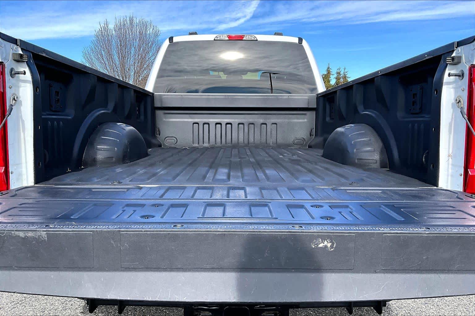 Thumbnail: 2024 Ford Econoline - 18