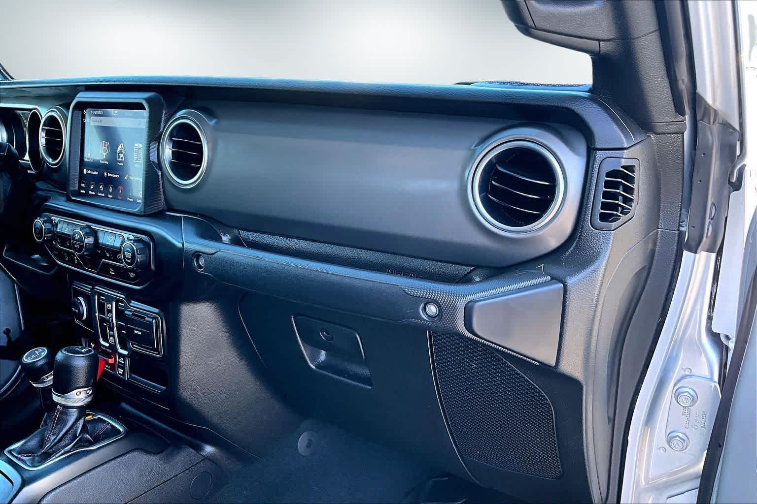 Thumbnail: 2022 Jeep Gladiator - 23