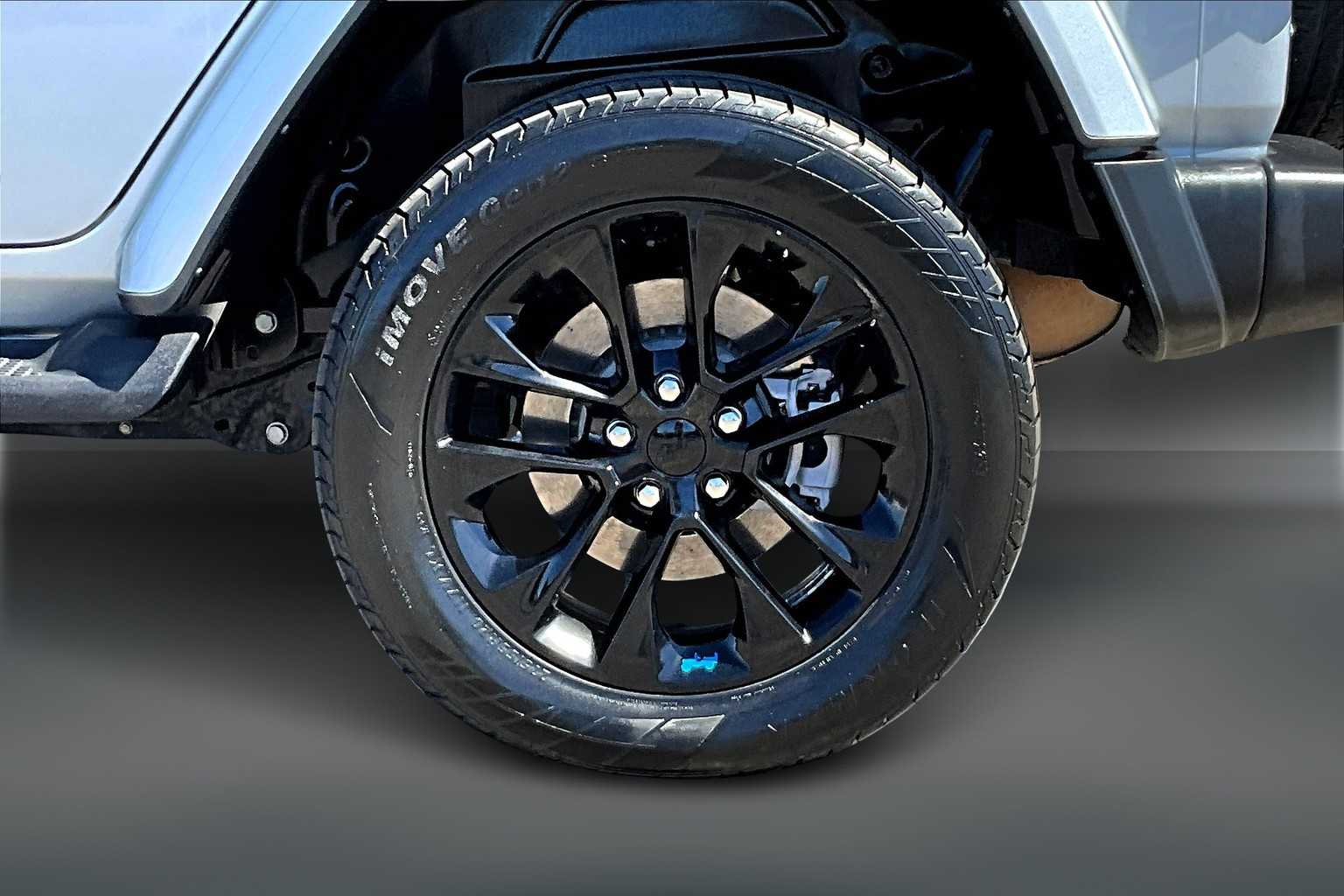 Thumbnail: 2023 Jeep Wrangler - 37