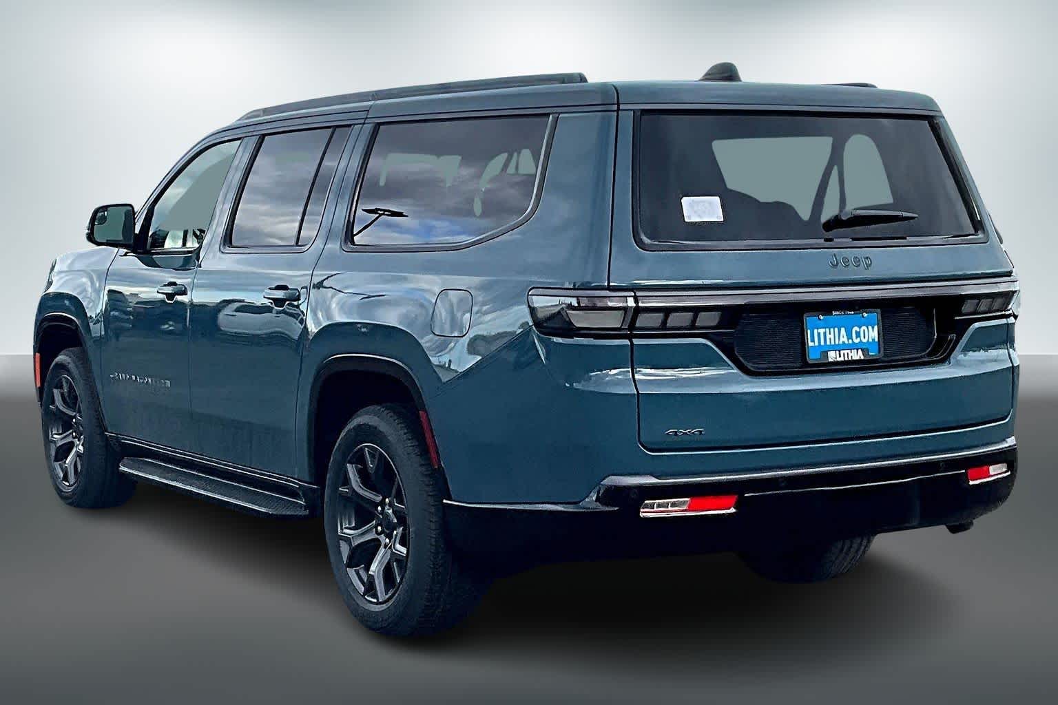 Thumbnail: 2026 Jeep Grand Wagoneer - 4