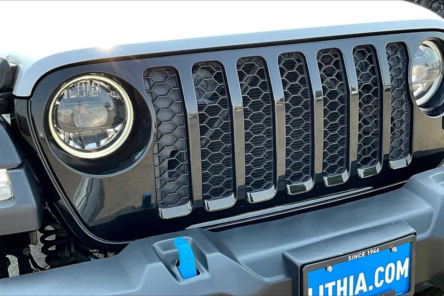 Thumbnail: 2023 Jeep Wrangler - 34