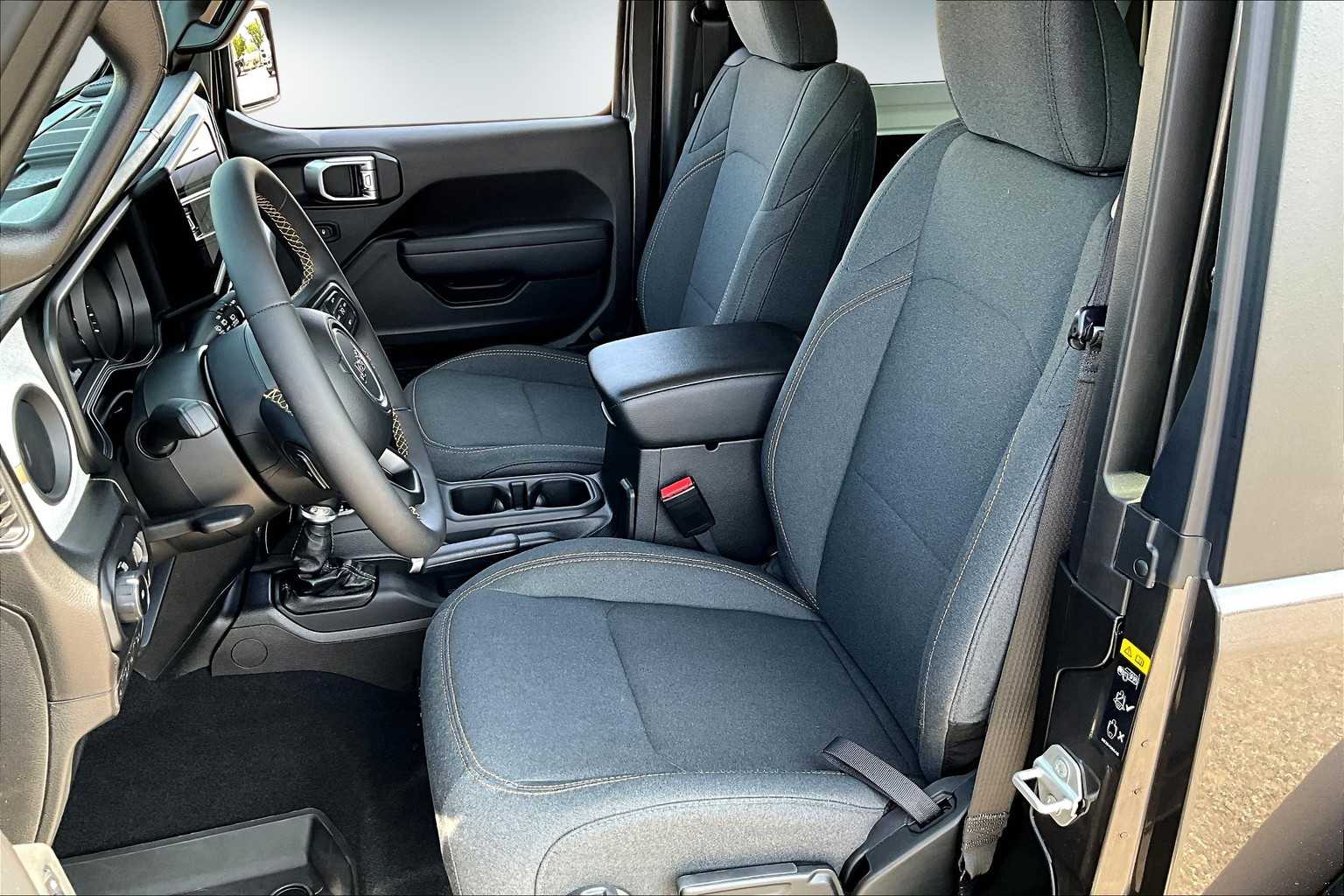 2024 Jeep Wrangler Sport 9