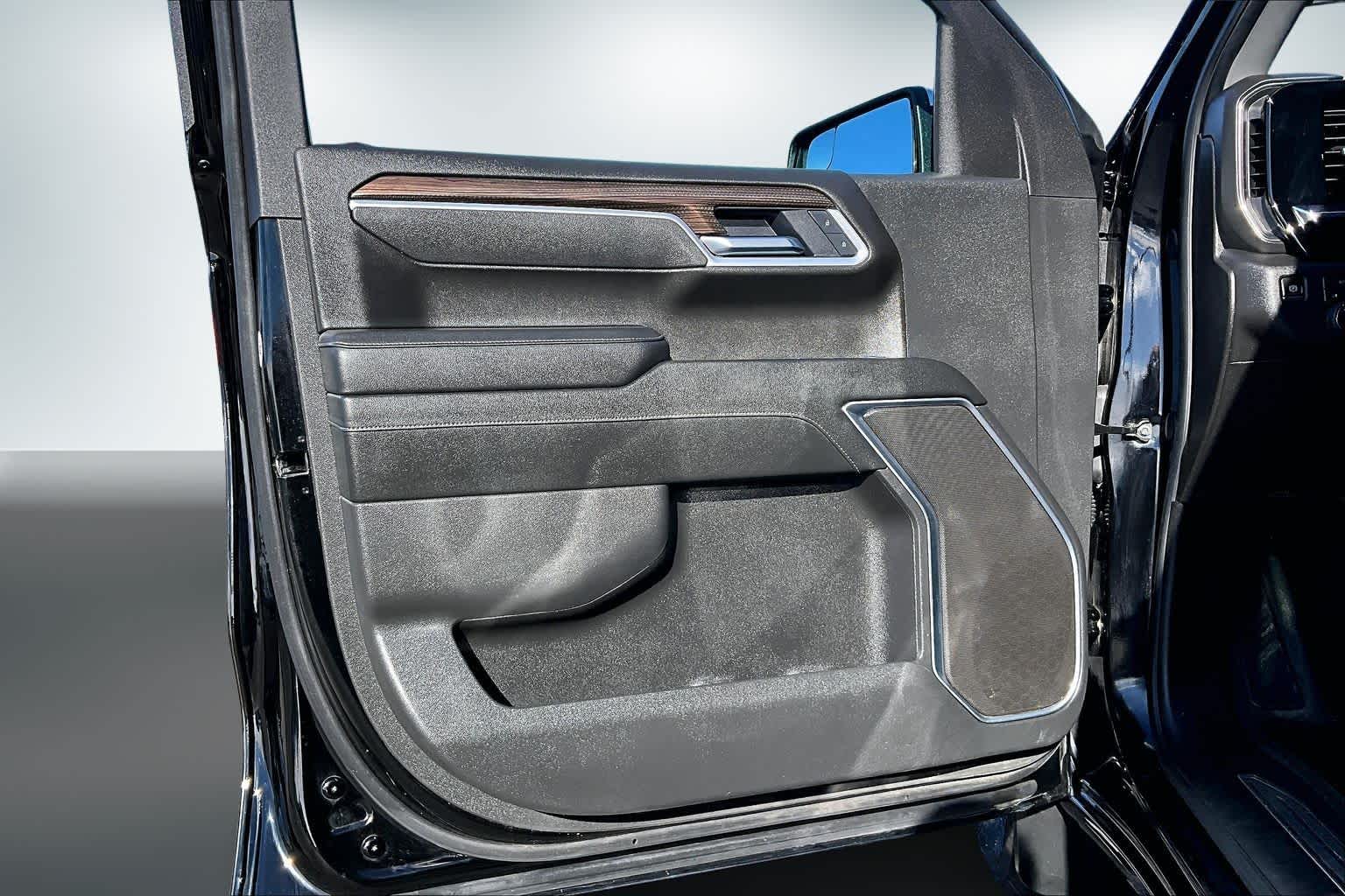 Thumbnail: 2025 Chevrolet Silverado 1500 - 26