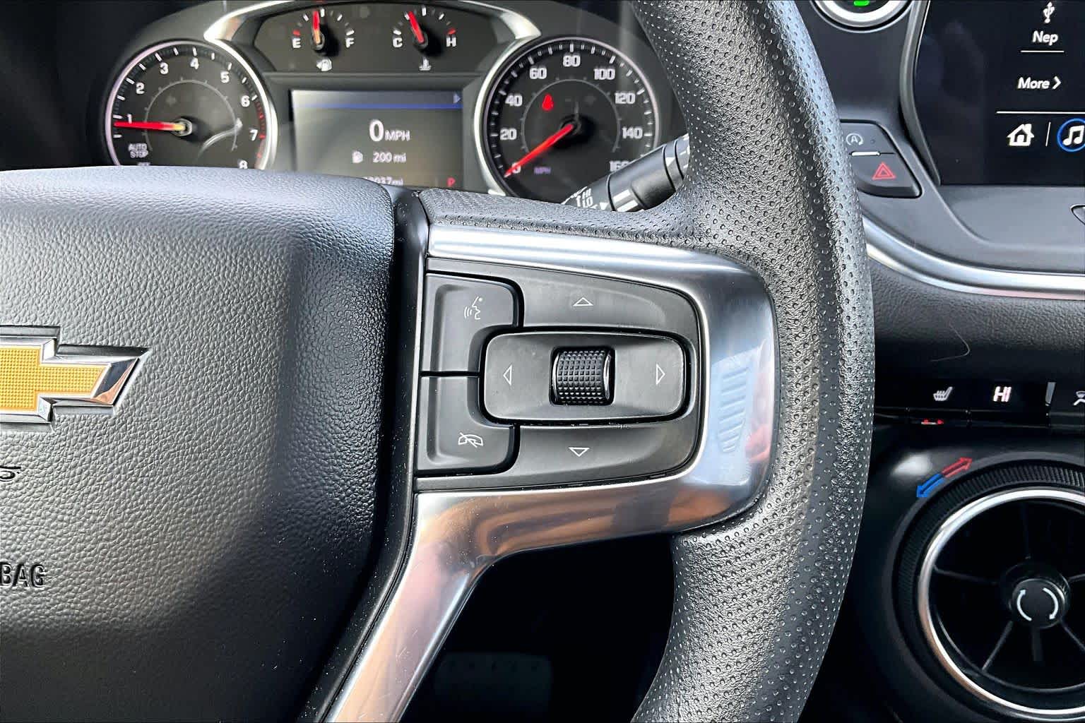 Thumbnail: 2025 Chevrolet Blazer - 25