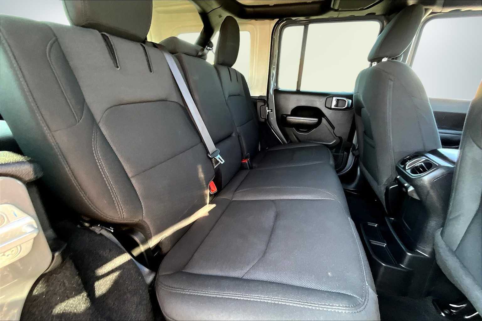 Thumbnail: 2023 Jeep Wrangler - 29