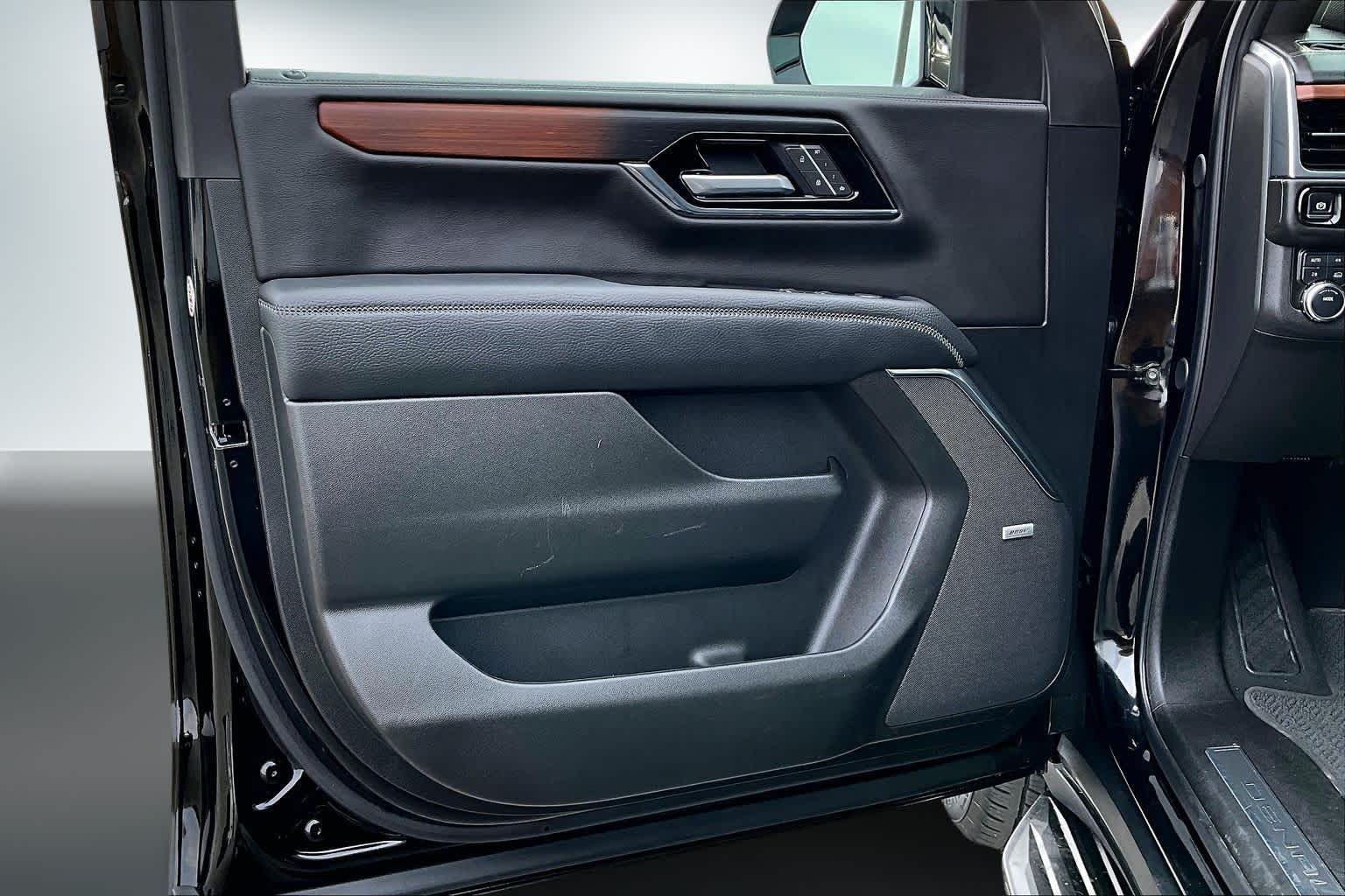 Thumbnail: 2025 GMC Yukon - 26