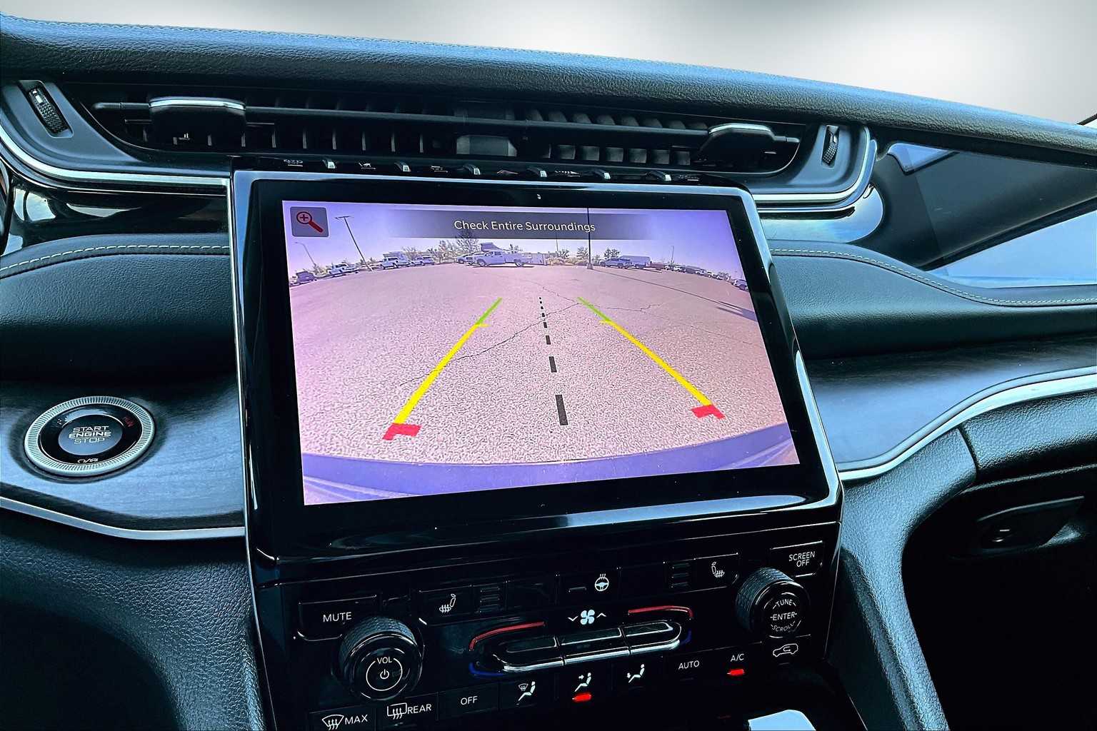 Thumbnail: 2023 Jeep Grand Cherokee - 26