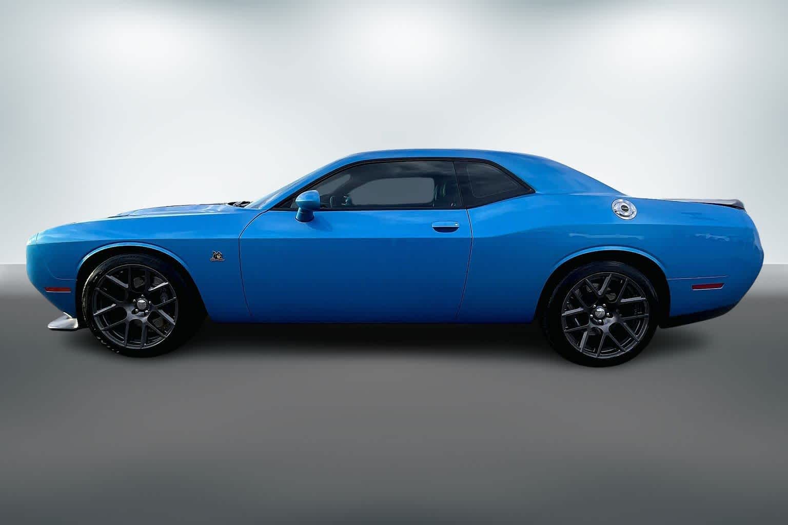 Thumbnail: 2016 Dodge Challenger - 3