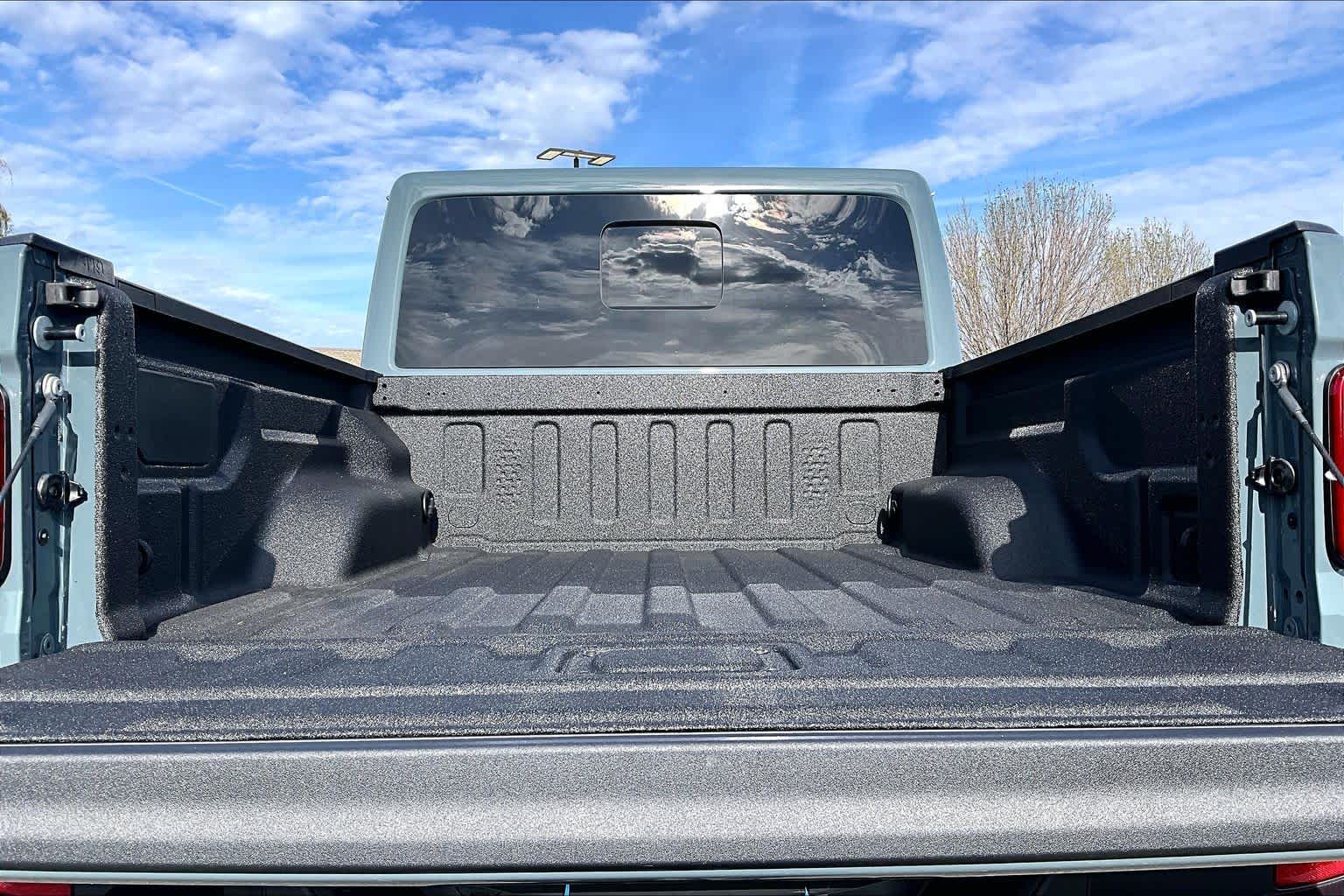 Thumbnail: 2026 Jeep Gladiator - 18