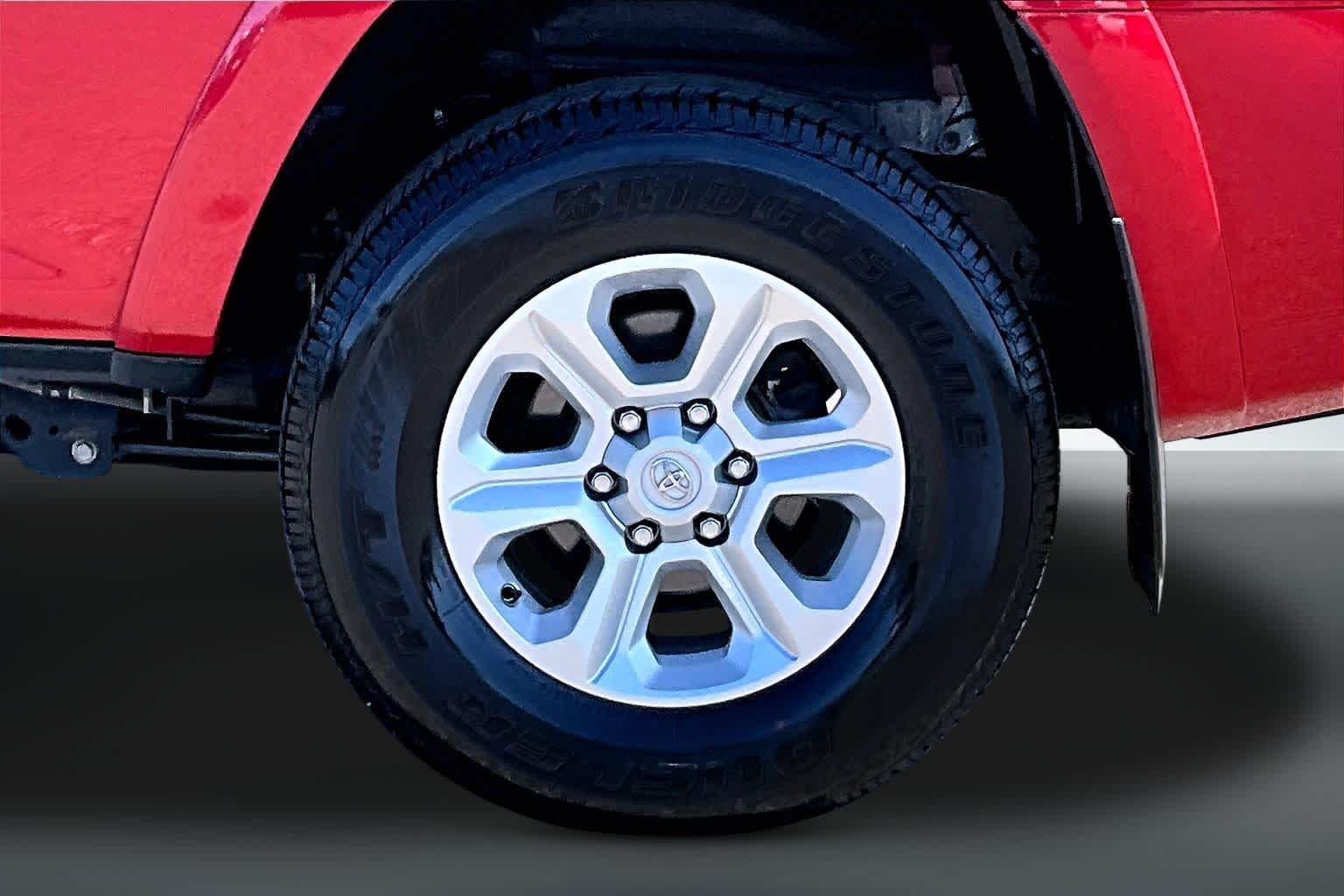 Thumbnail: 2024 Toyota 4Runner - 33