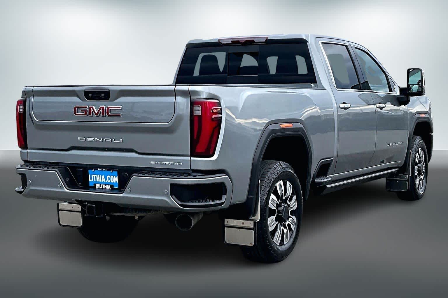 Thumbnail: 2024 GMC Sierra 3500 - 21