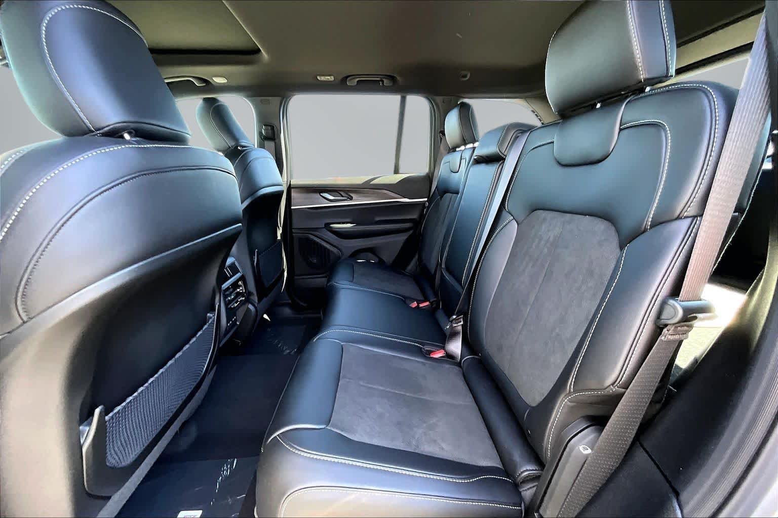 Thumbnail: 2026 Jeep Grand Cherokee - 13