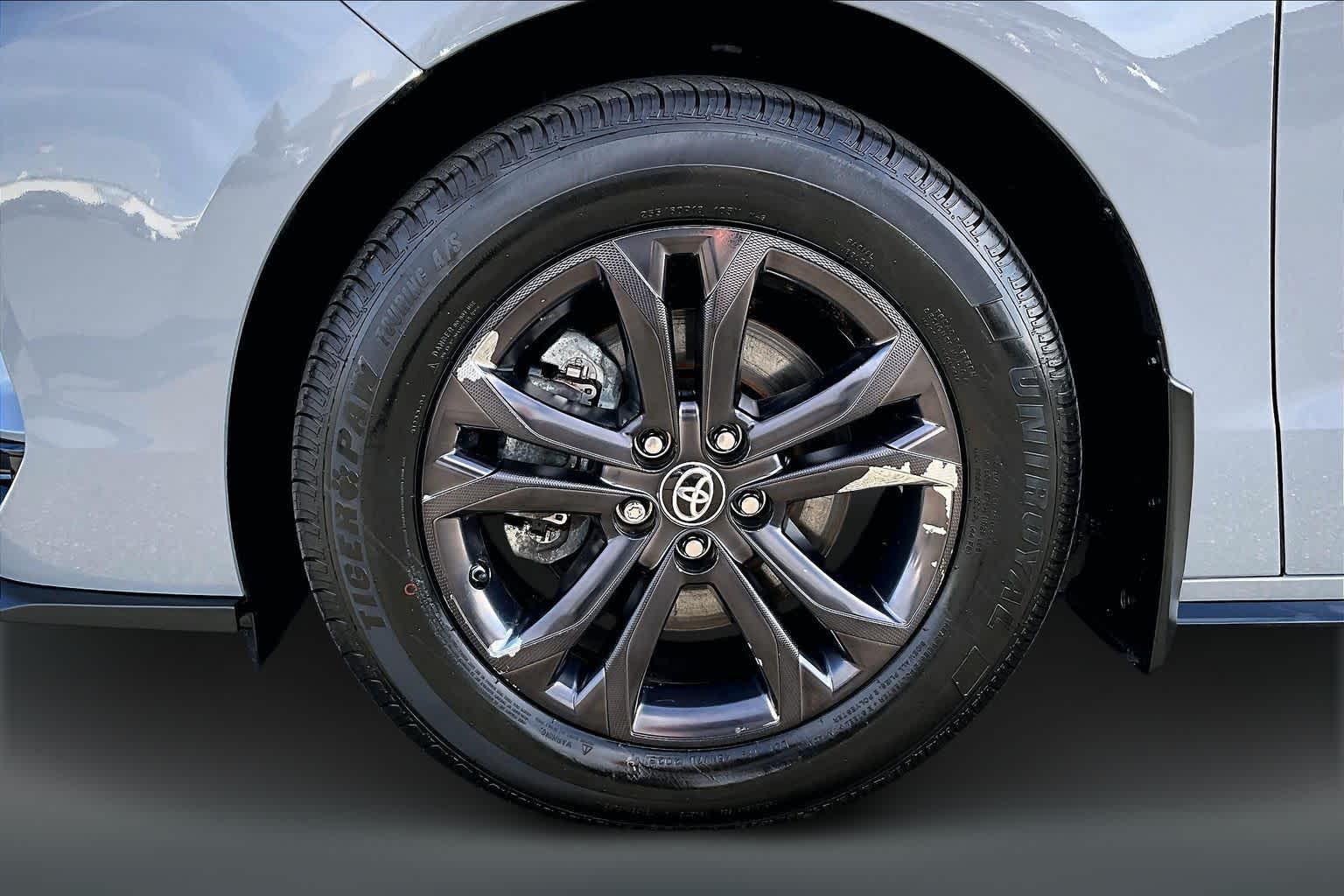 Thumbnail: 2024 Toyota Sienna - 8