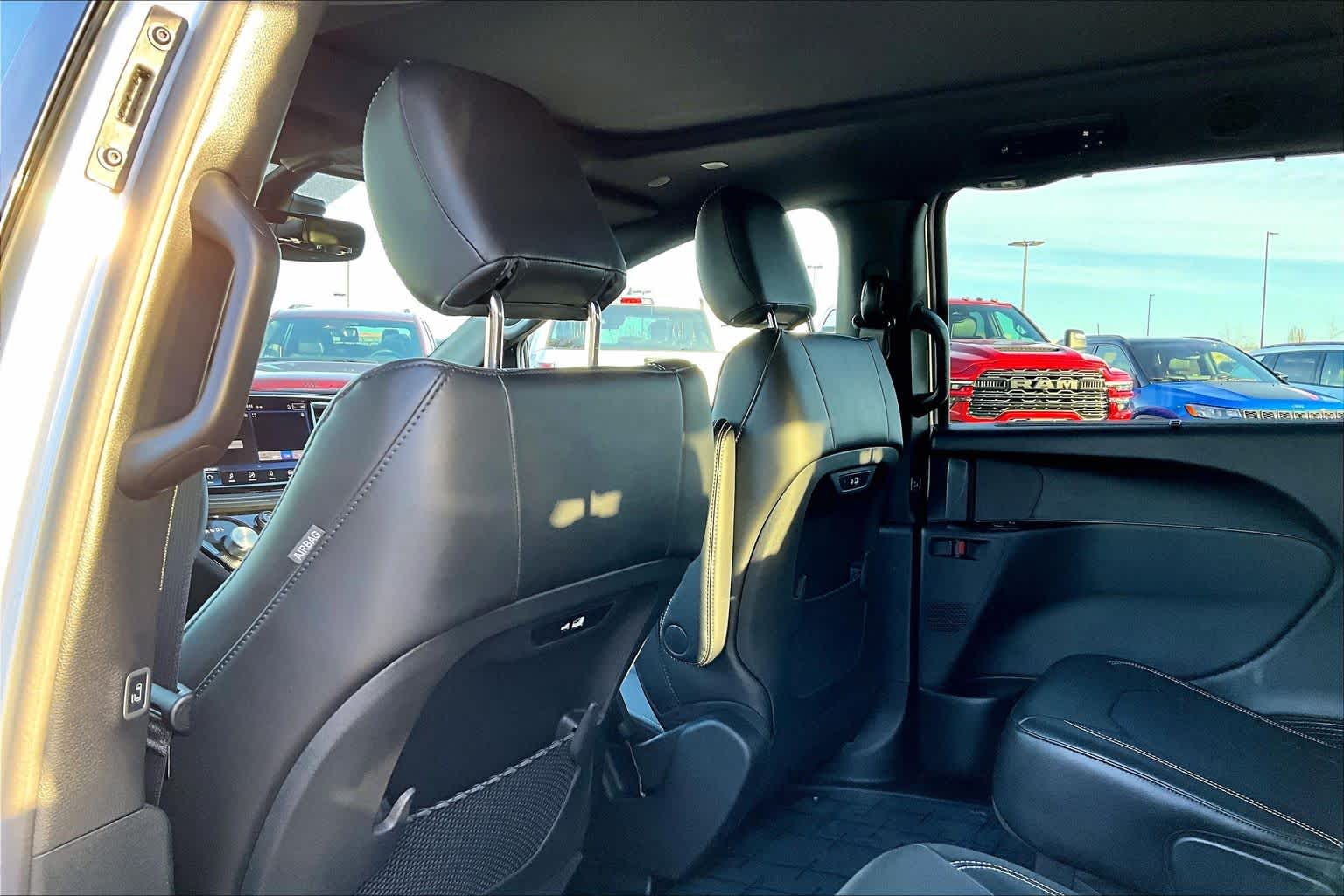 Thumbnail: 2026 Chrysler Pacifica - 12