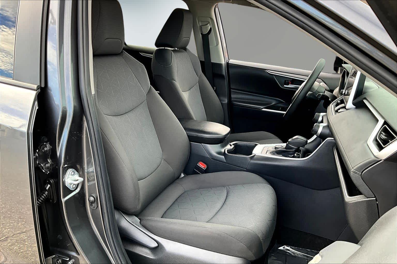 Thumbnail: 2024 Toyota RAV4 - 13