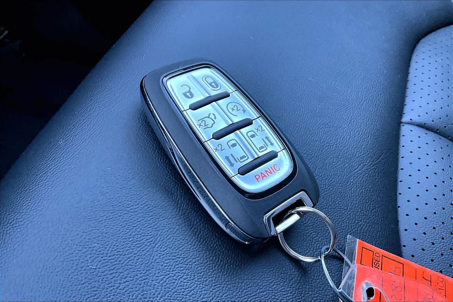 Thumbnail: 2026 Chrysler Pacifica - 20