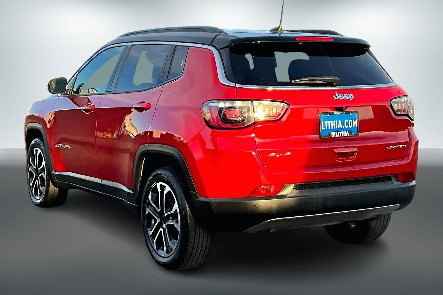 Thumbnail: 2024 Jeep Compass - 4