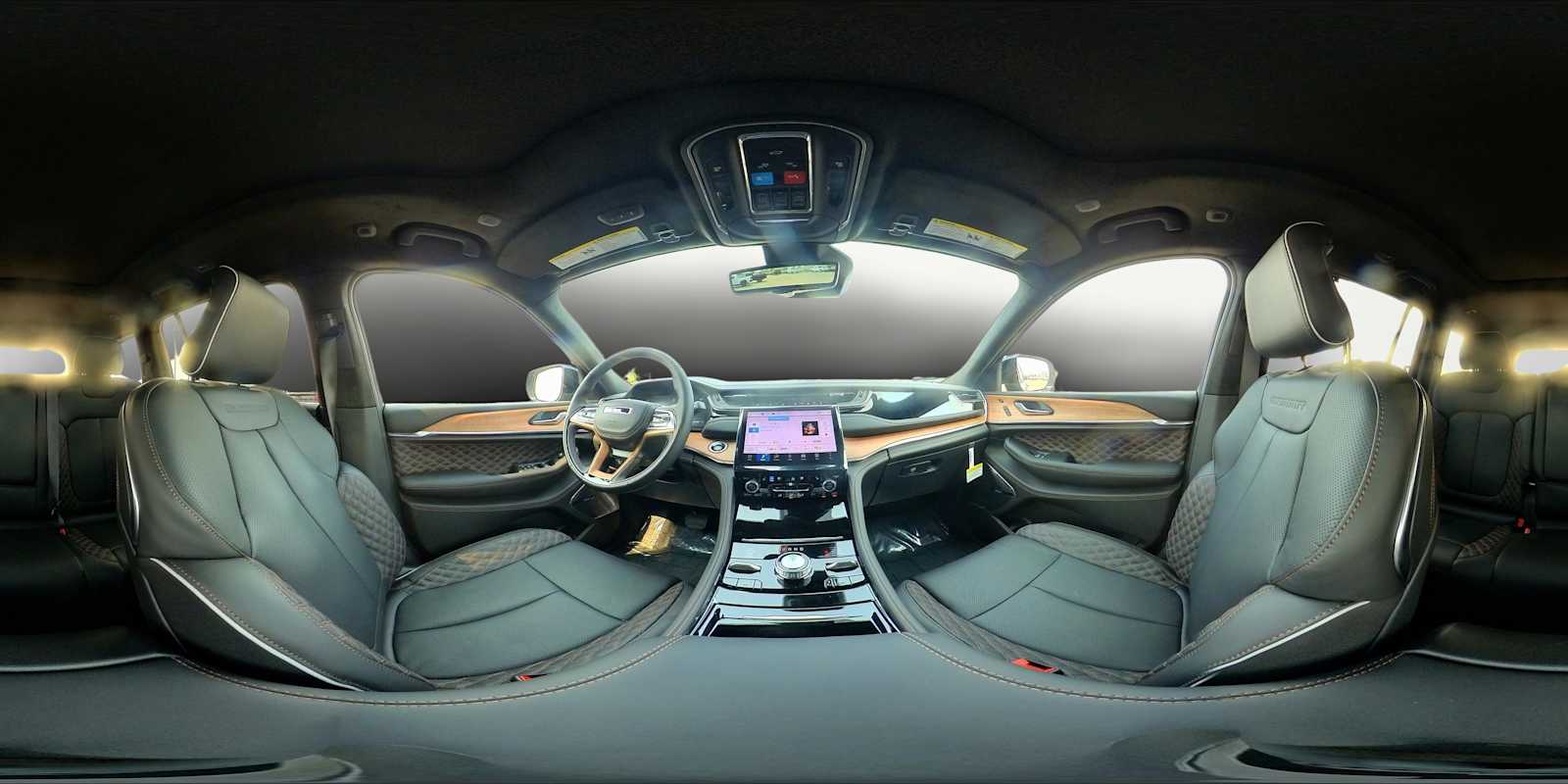 Thumbnail: 2025 Jeep Grand Cherokee - 24