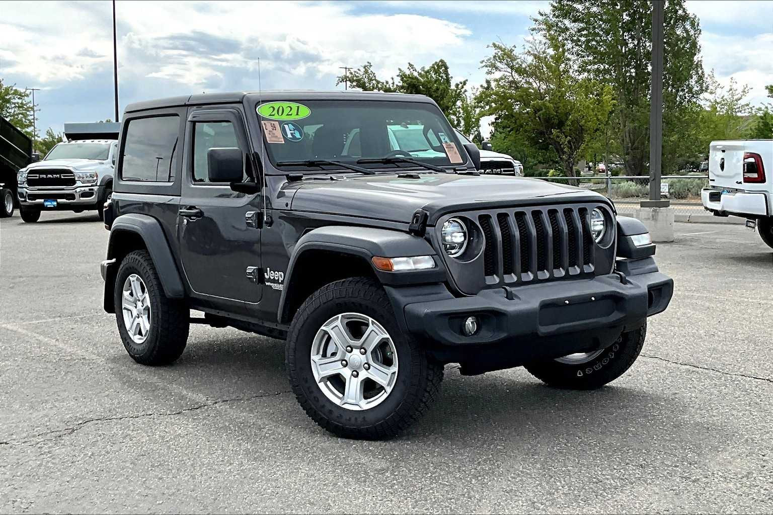 2021 Jeep Wrangler Sport 4