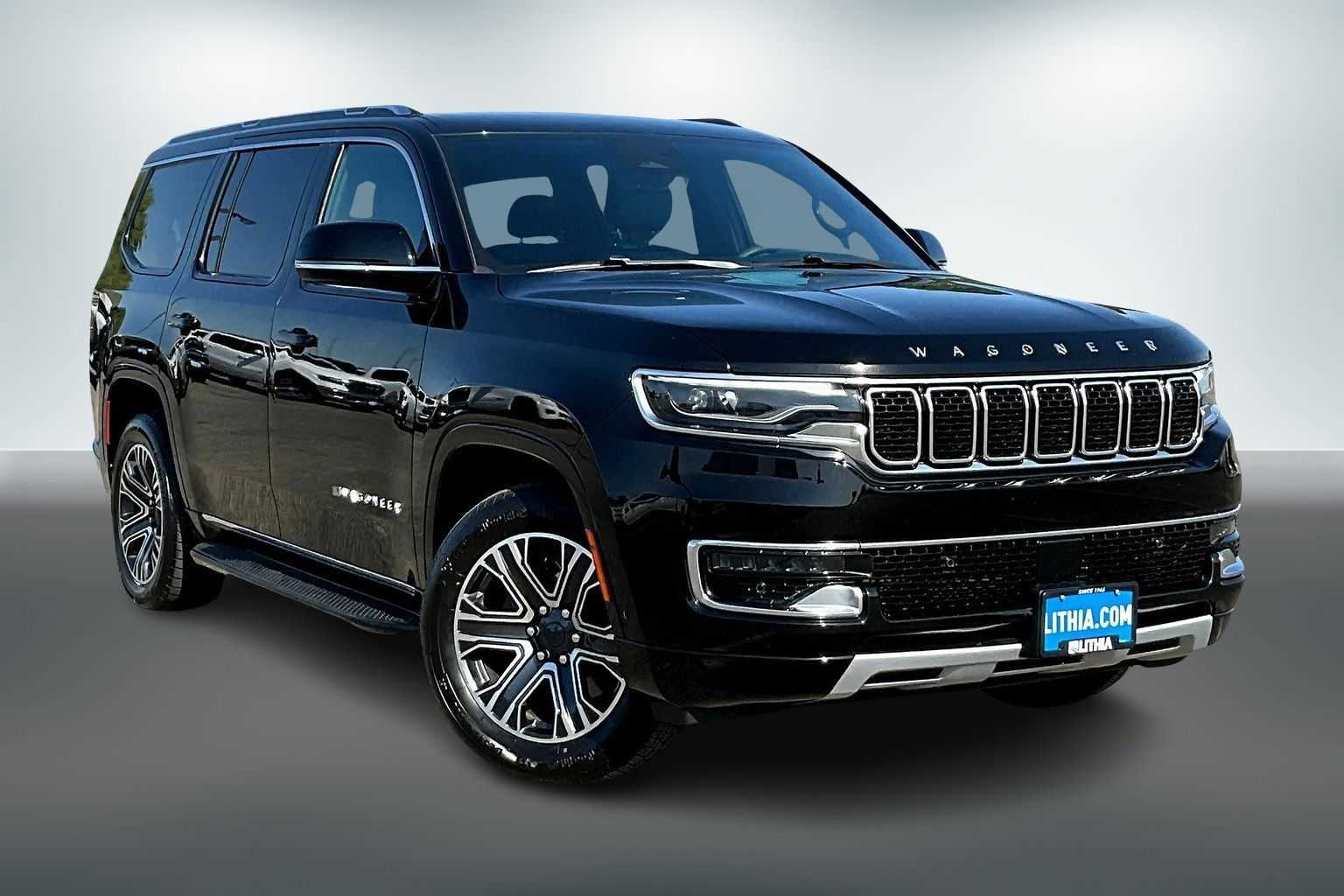 Thumbnail: 2023 Jeep Wagoneer - 18