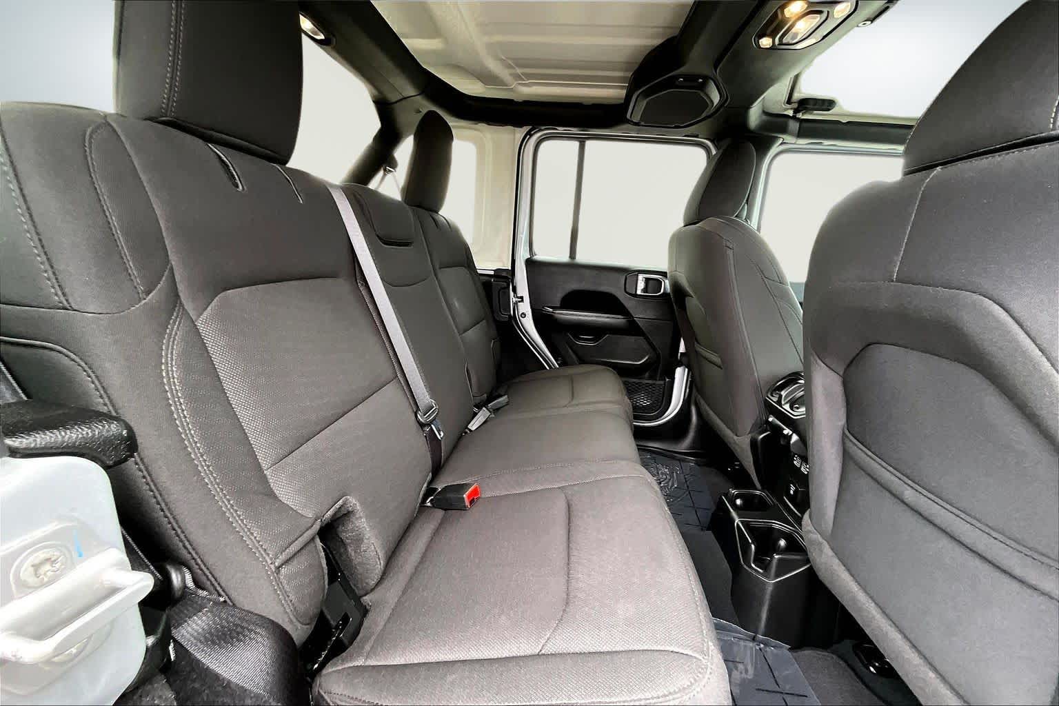 Thumbnail: 2023 Jeep Wrangler - 30