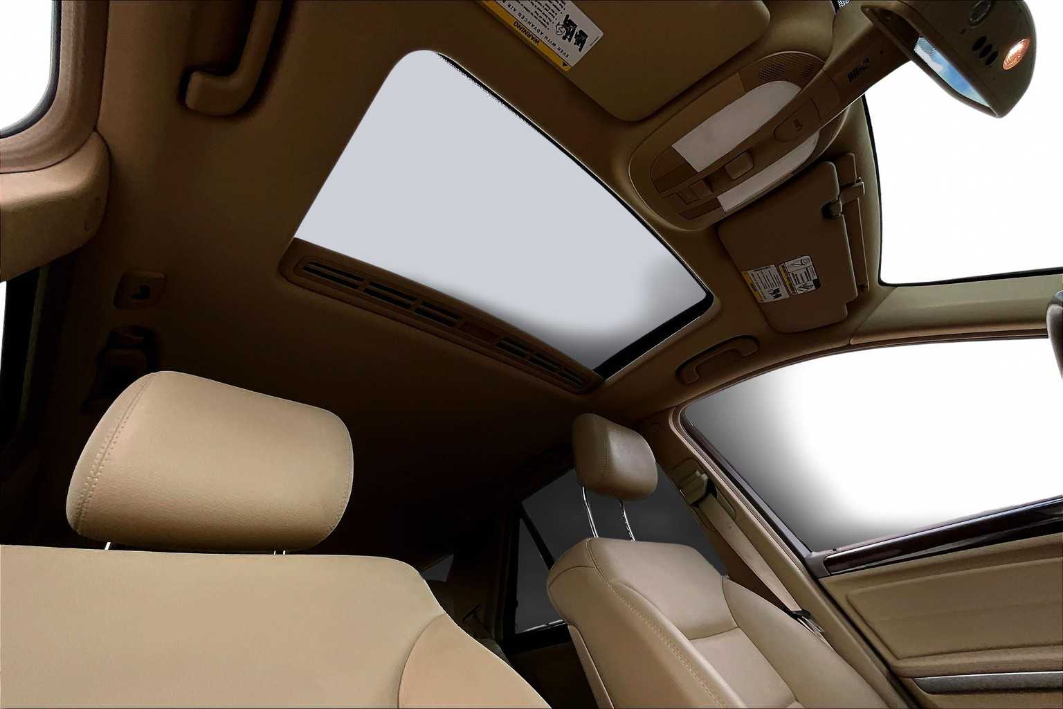 Thumbnail: 2011 Mercedes-Benz M-Class - 31