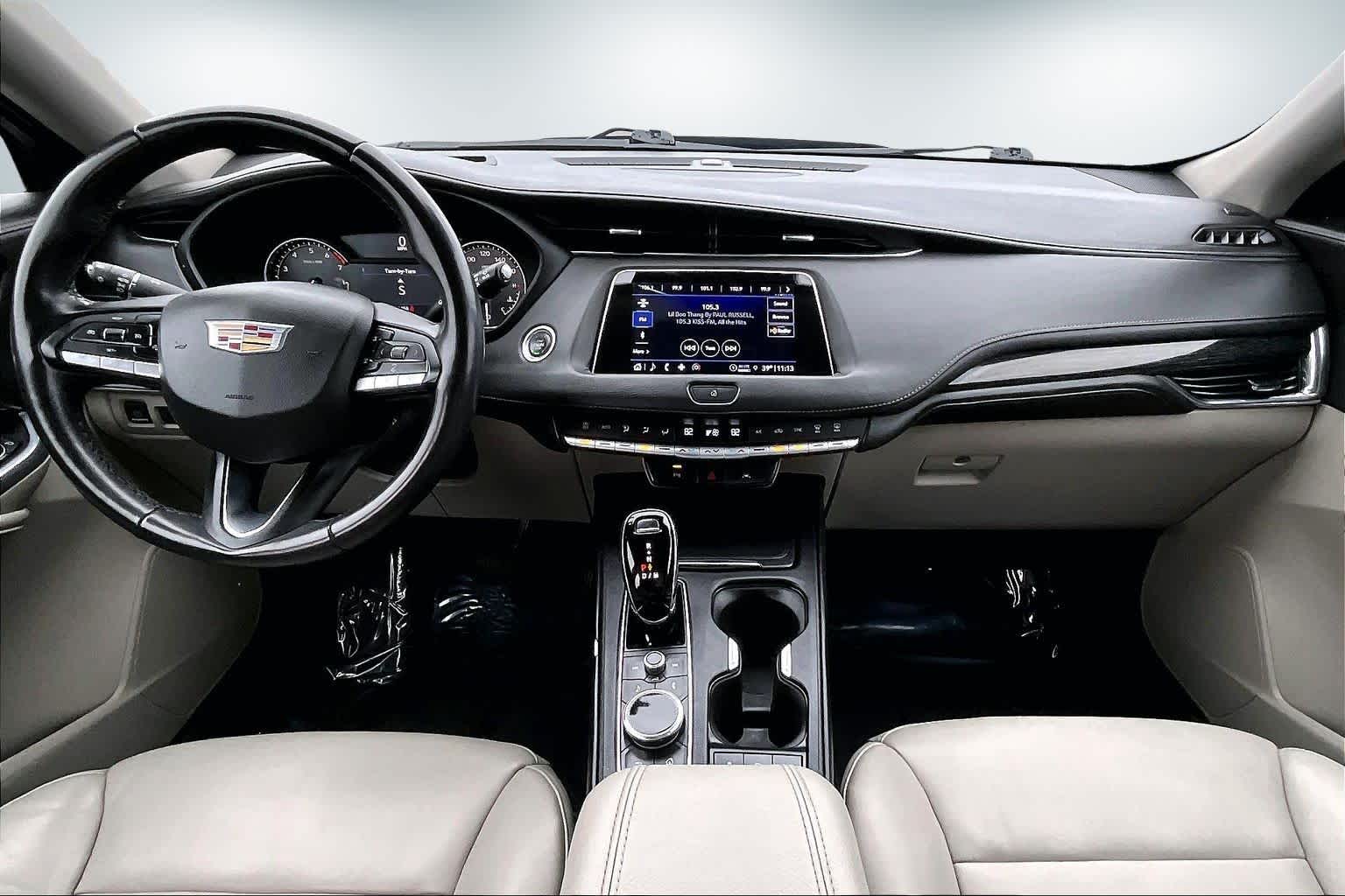 Thumbnail: 2023 Cadillac XT4 - 10