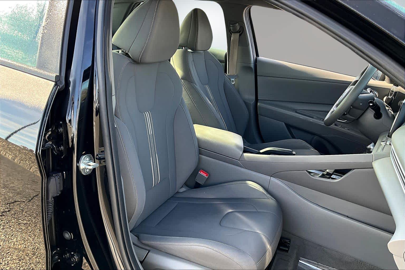 Thumbnail: 2024 Hyundai Elantra - 13