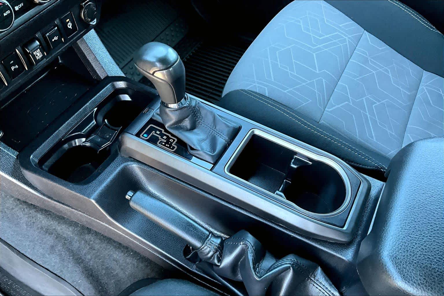 Thumbnail: 2023 Toyota Tacoma - 16