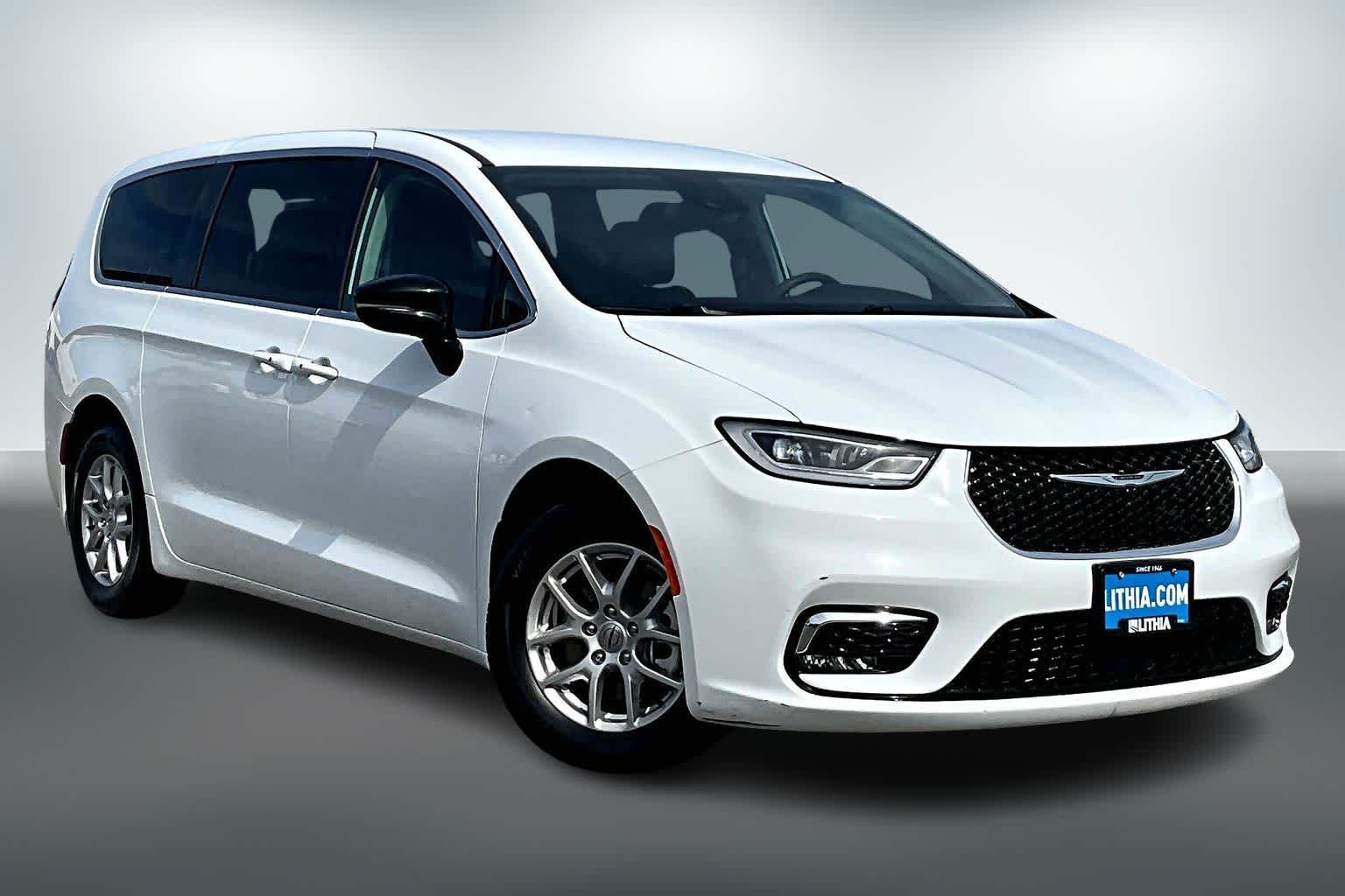 Thumbnail: 2024 Chrysler Pacifica - 21