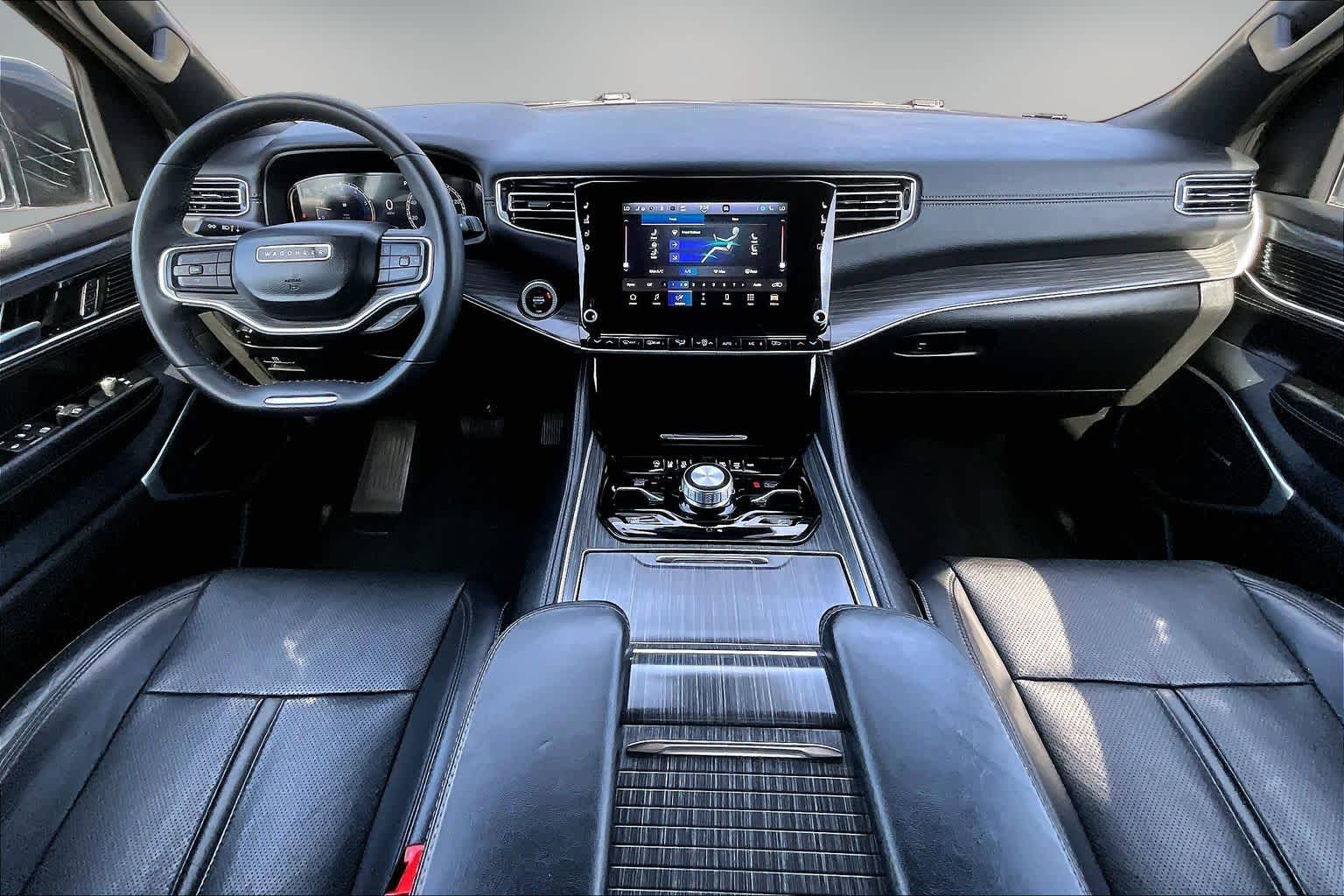 Thumbnail: 2024 Jeep Wagoneer - 10