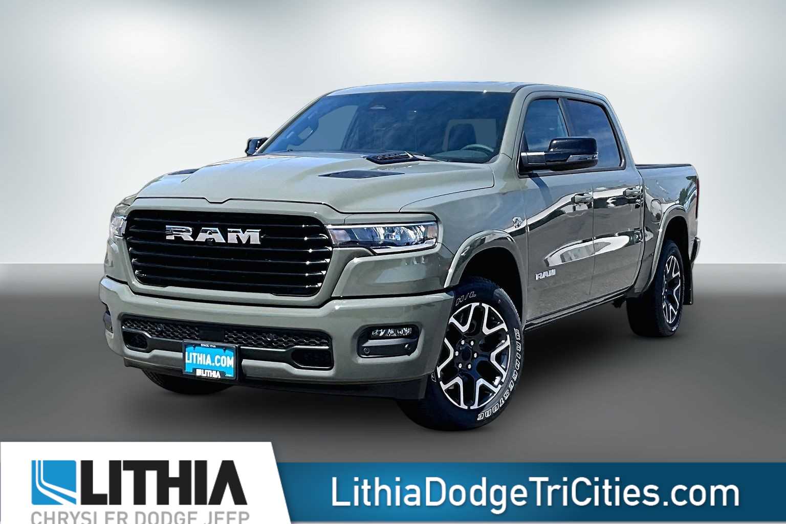 2026 RAM 1500 Laramie 4x4 Crew Cab 5'7's photo