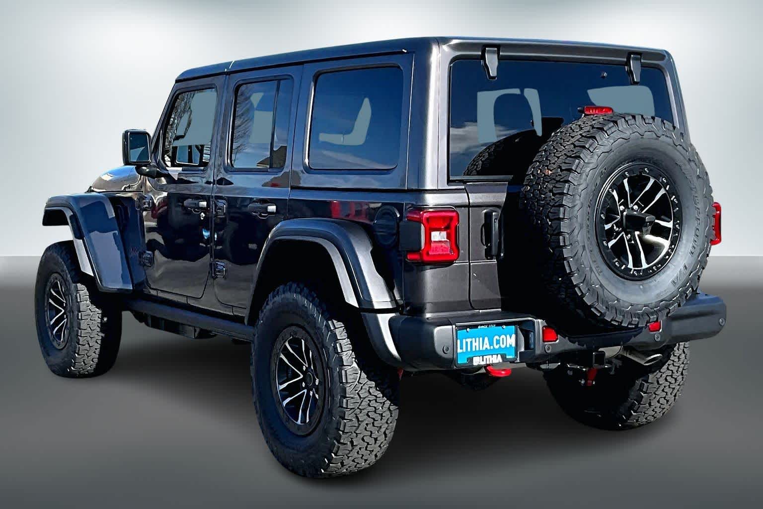 Thumbnail: 2026 Jeep Wrangler - 3