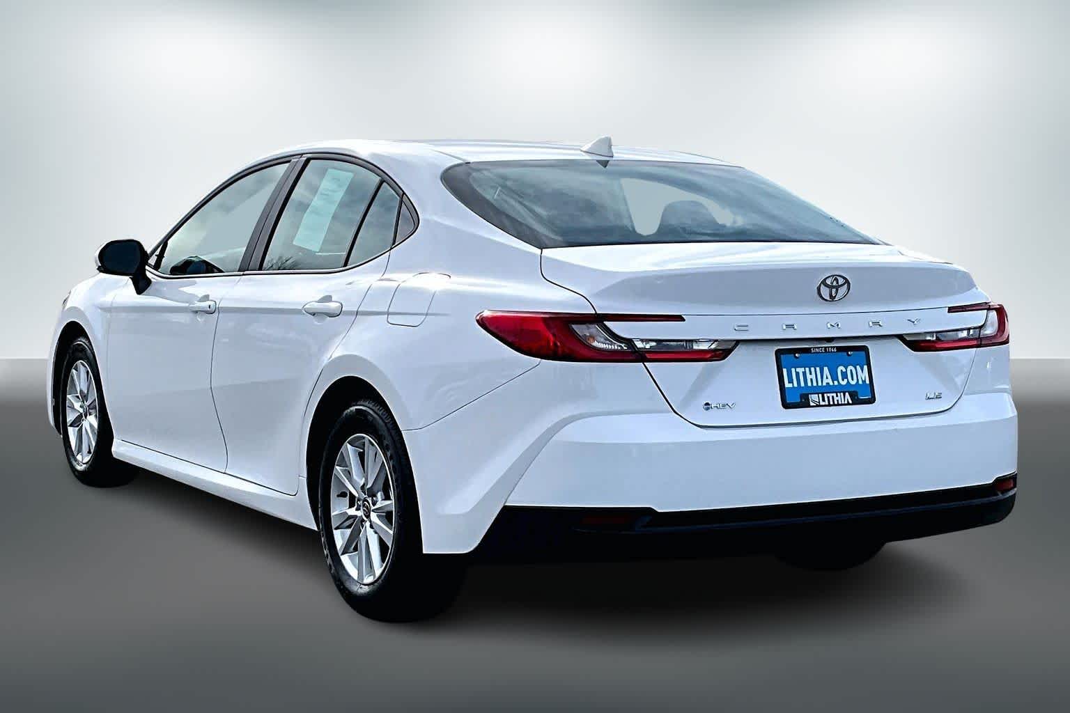 Thumbnail: 2025 Toyota Camry - 4