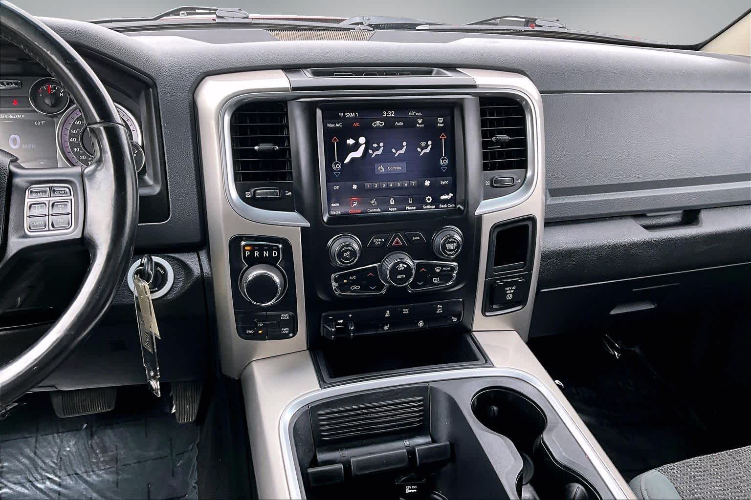 Thumbnail: 2019 RAM 1500 Classic - 14