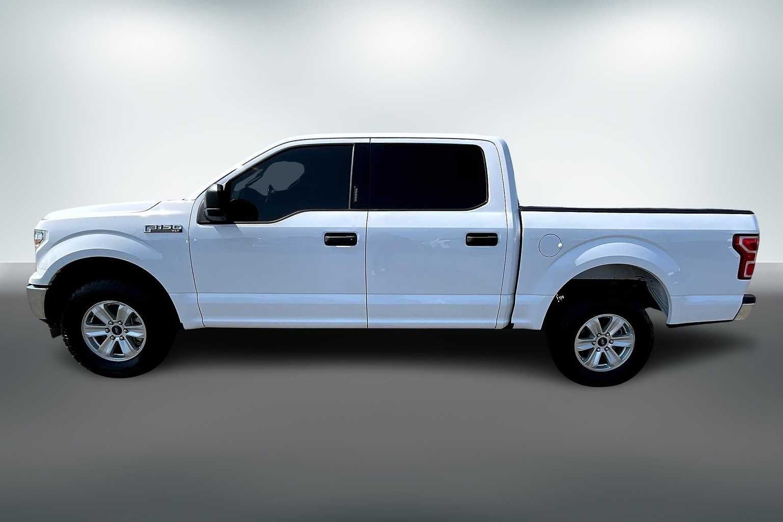 2019 Ford F-150 XLT photo 2